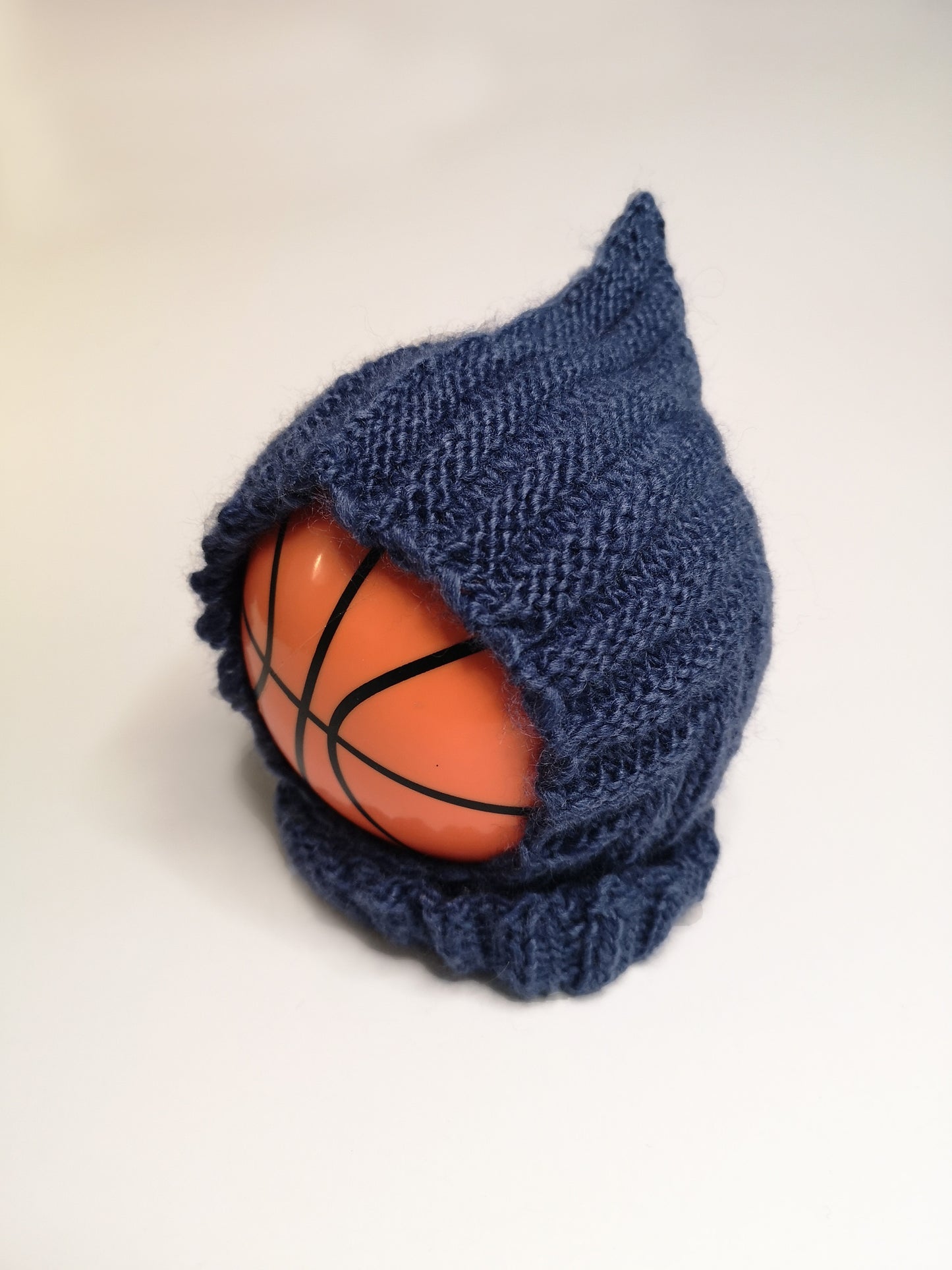 Baby pixielue og sokker - str 0-3 mdr